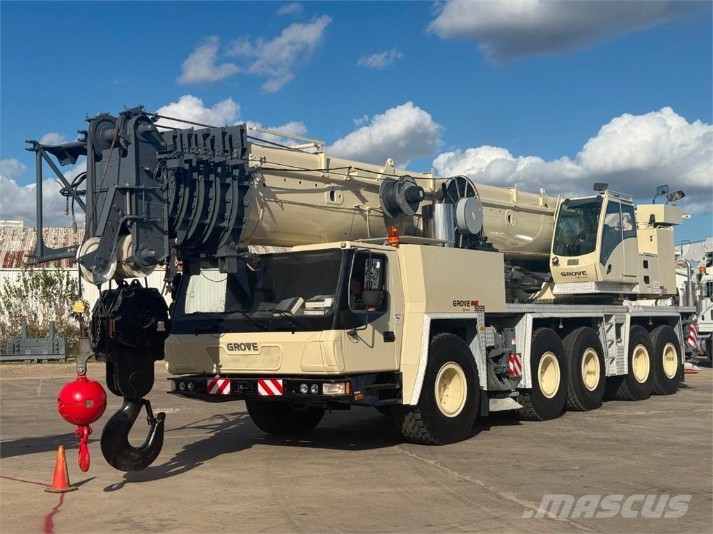 Grove GMK5225 All terrain cranes
