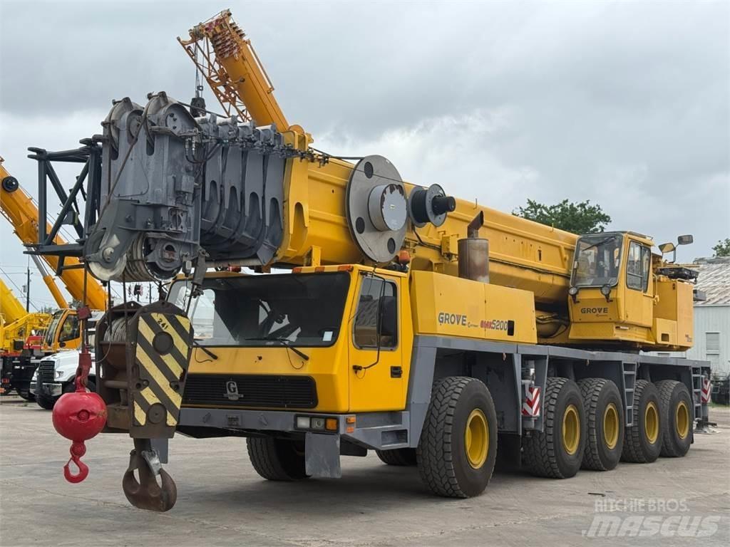 Grove GMK5240 All terrain cranes