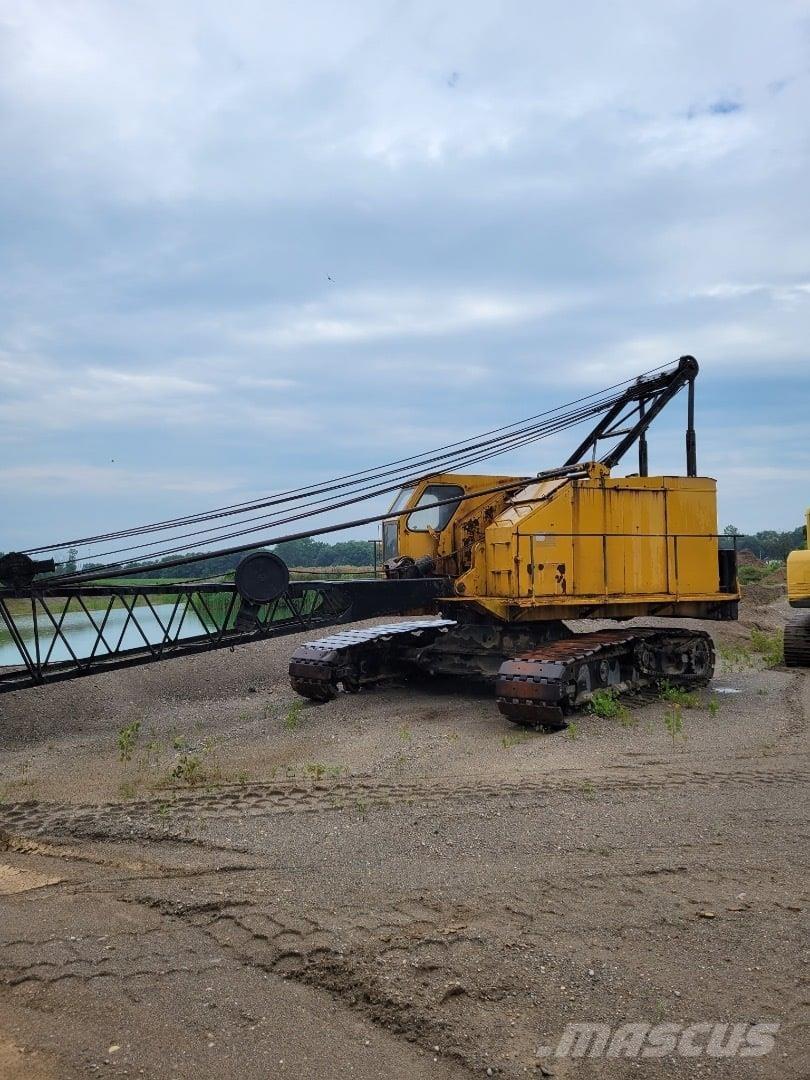 American 599C Tracked cranes