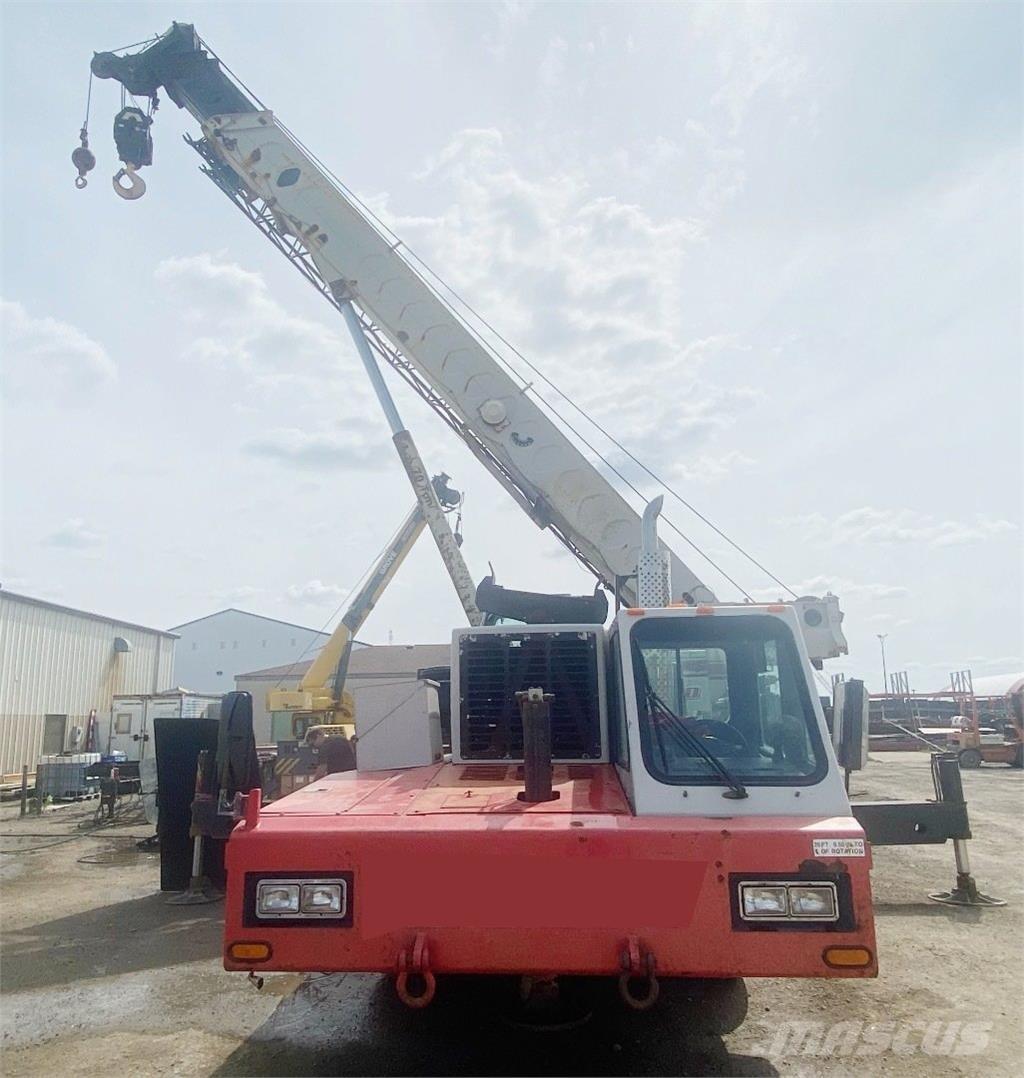 Link-Belt HTC-8670 All terrain cranes