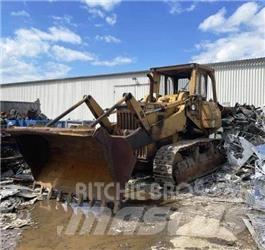 Komatsu D75 S5 Crawler FEL's