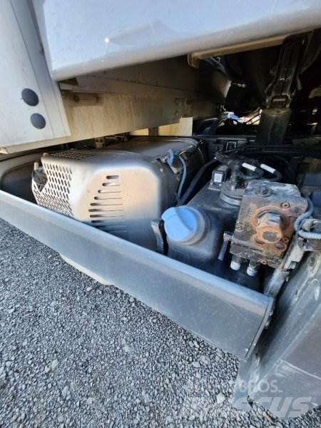 MAN TGL 8.220 Flatbed/Dropside trucks