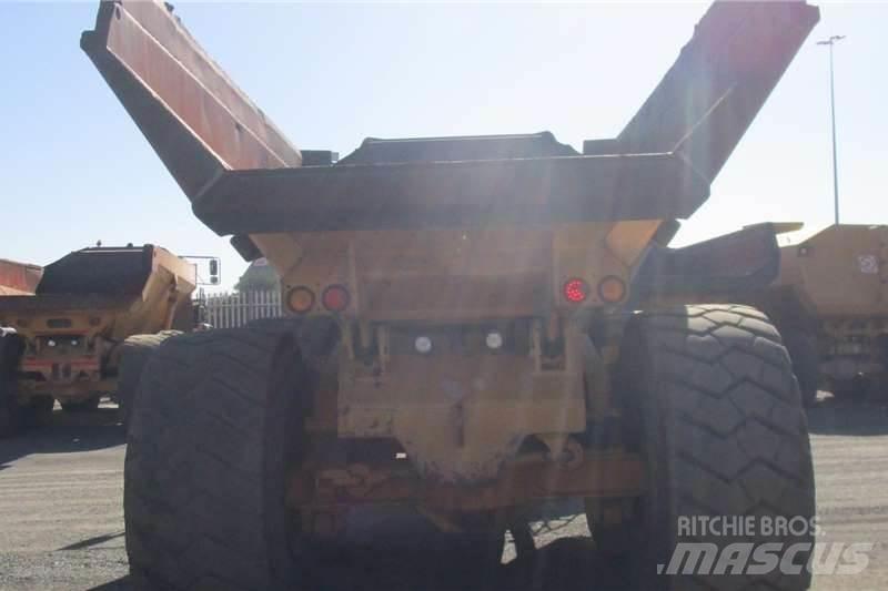 Bell B40D Articulated Haulers