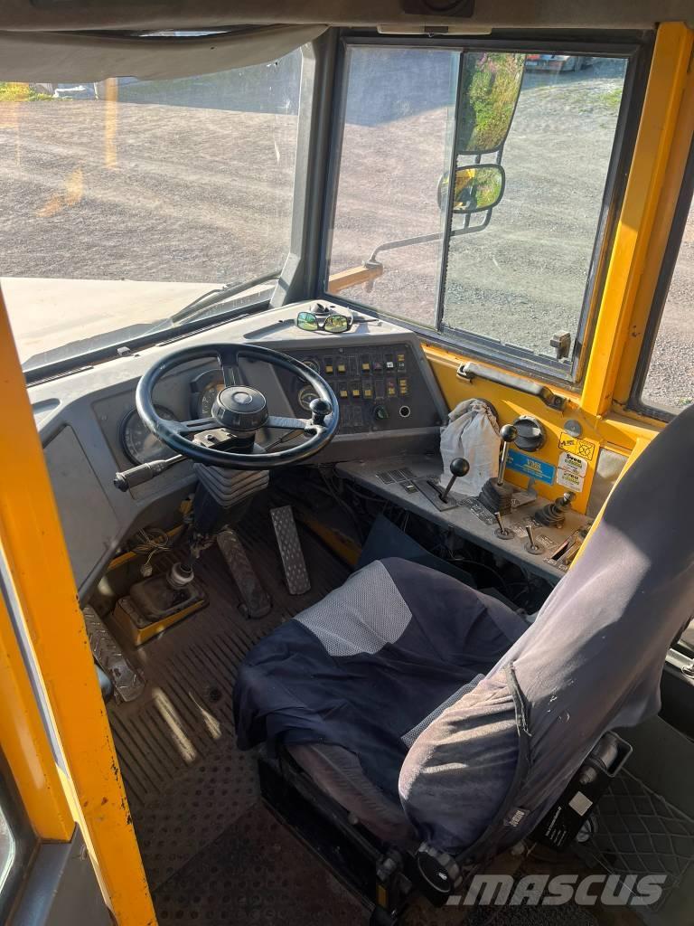 Volvo A 30 C Articulated Haulers