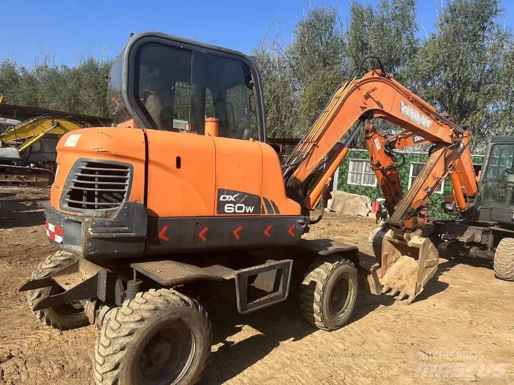 Doosan DX60W Mini excavators < 7t