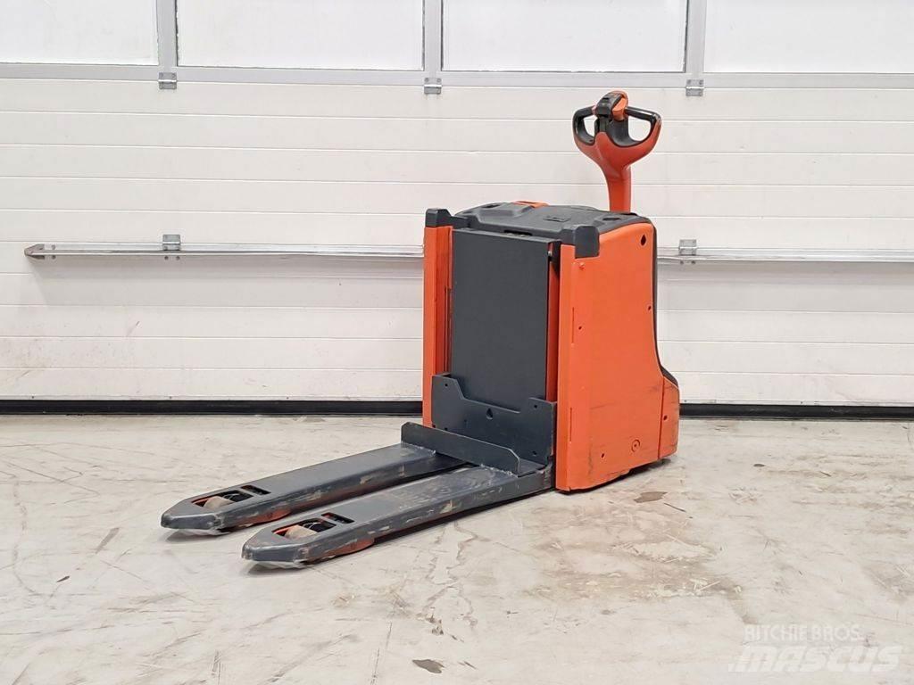 Linde T16L Low lifter