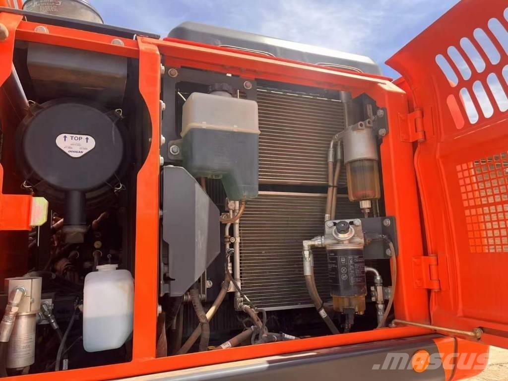 Doosan DX150W-9C Wheeled excavators