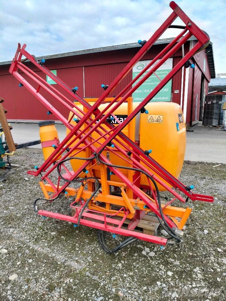 Junkkari 900 / 12 Mounted sprayers