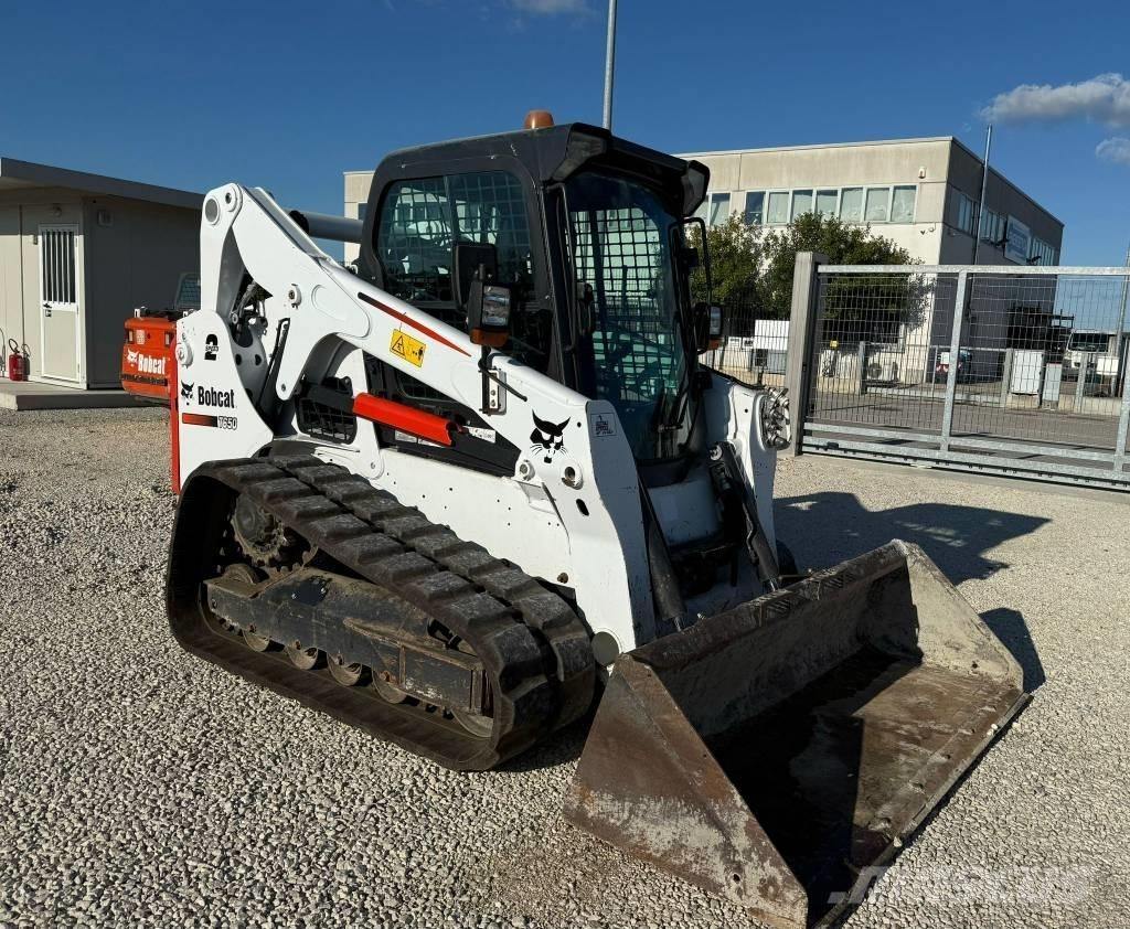 Bobcat T 650 Crawler FEL's