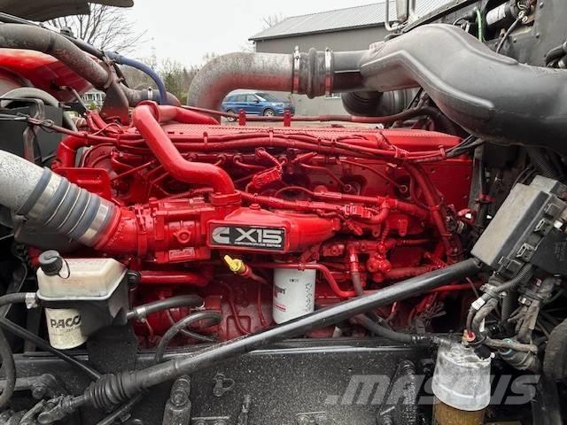 Peterbilt 389 Truck Tractor Units