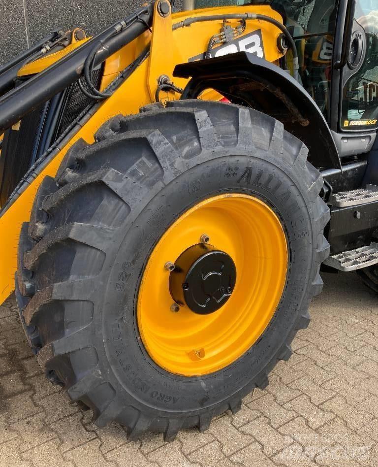 JCB 4 CX TLB's