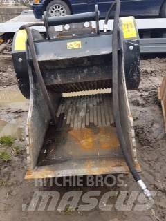 MB Crusher BF70.2 S4 TLB's