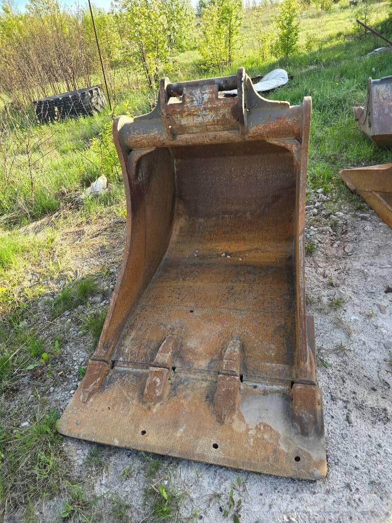 CAT M 318 F Wheeled excavators
