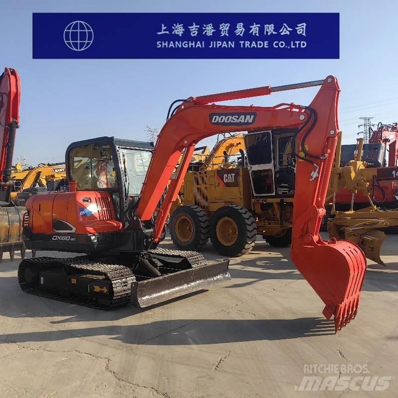 Doosan DX 60 Mini excavators < 7t