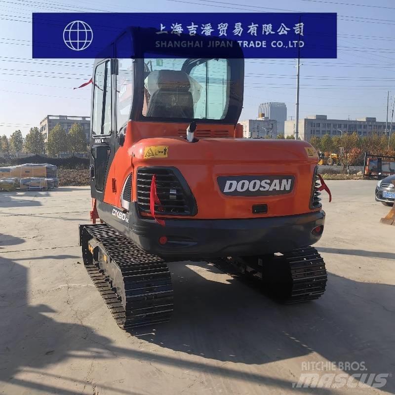 Doosan DX 60 Mini excavators < 7t