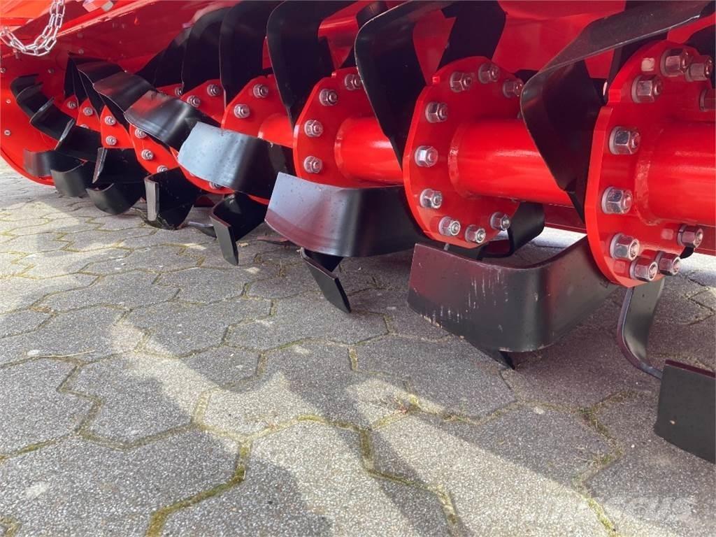 Maschio C 250 Soil preparation work