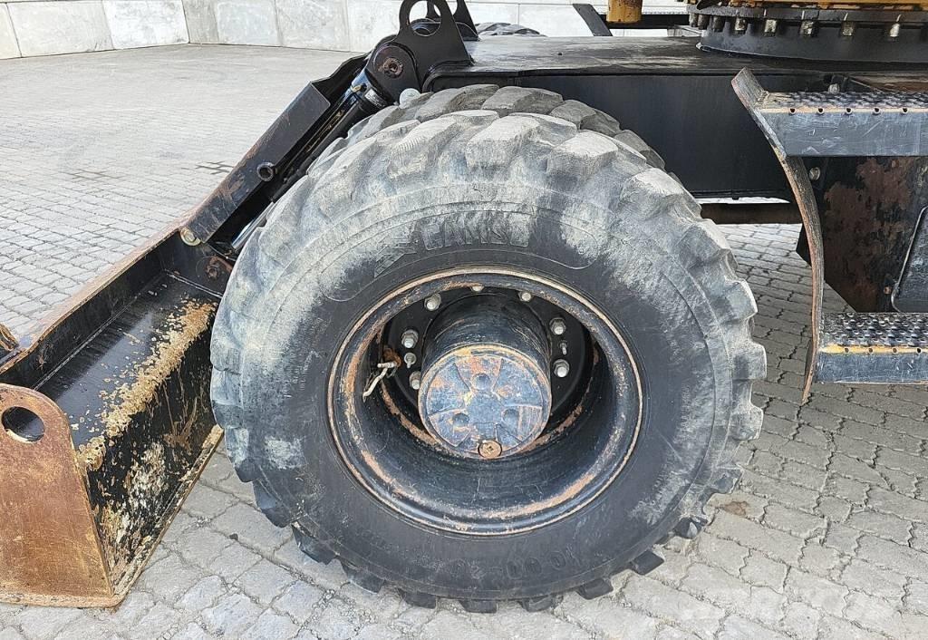 CAT M313 D Wheeled excavators