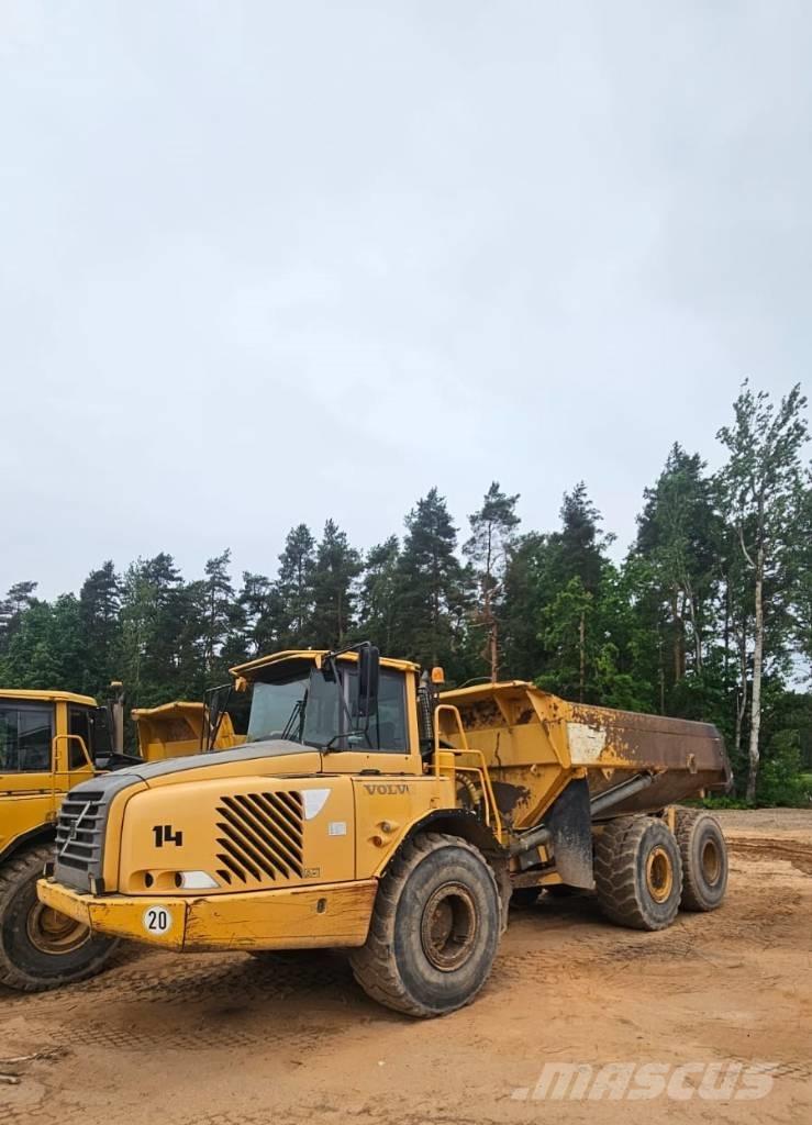 Volvo A 25 D Articulated Haulers