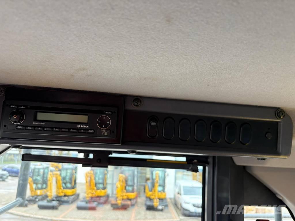 Komatsu WA380-8 Wheel loaders