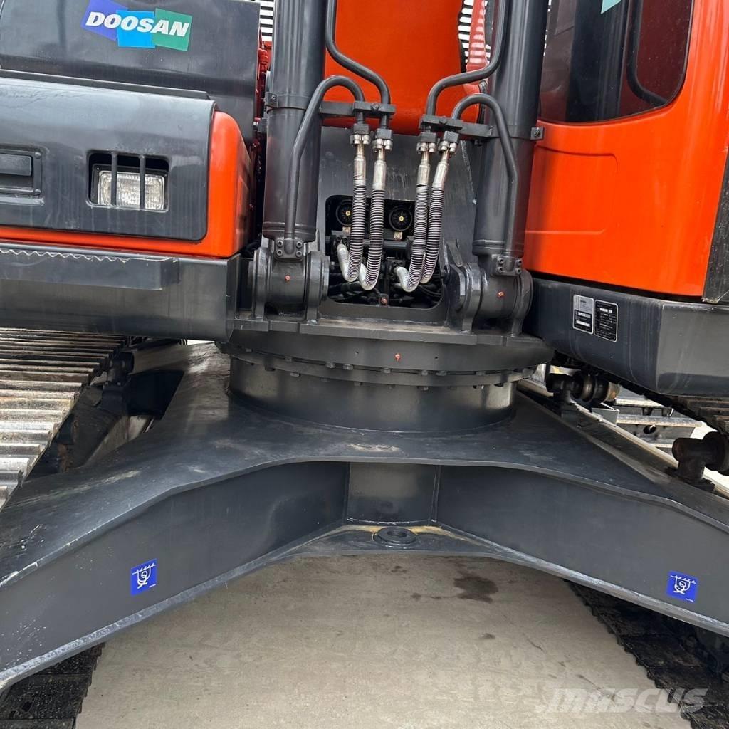 Doosan DX225LC-9C Crawler excavators