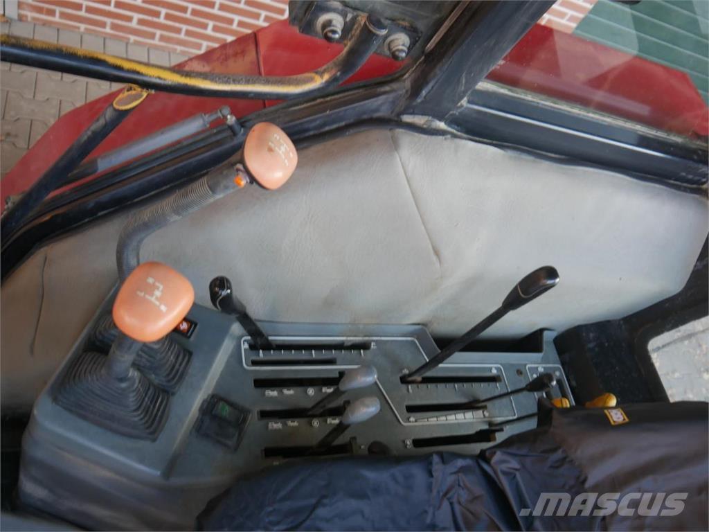 Case IH 4230 2wd Tractors