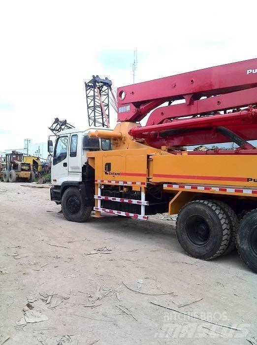 Putzmeister 37m Concrete pumps