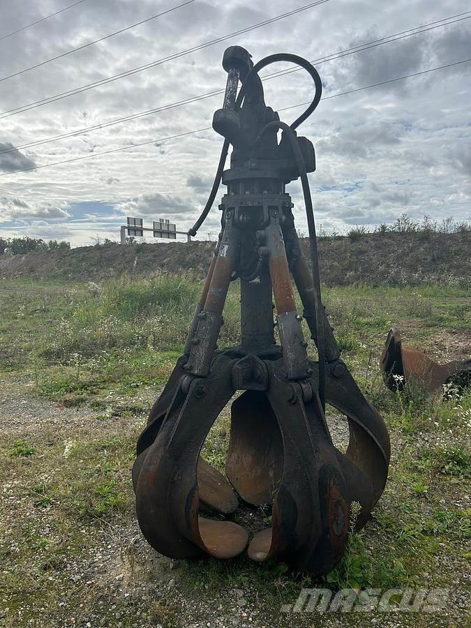 Liebherr 30t Grapples