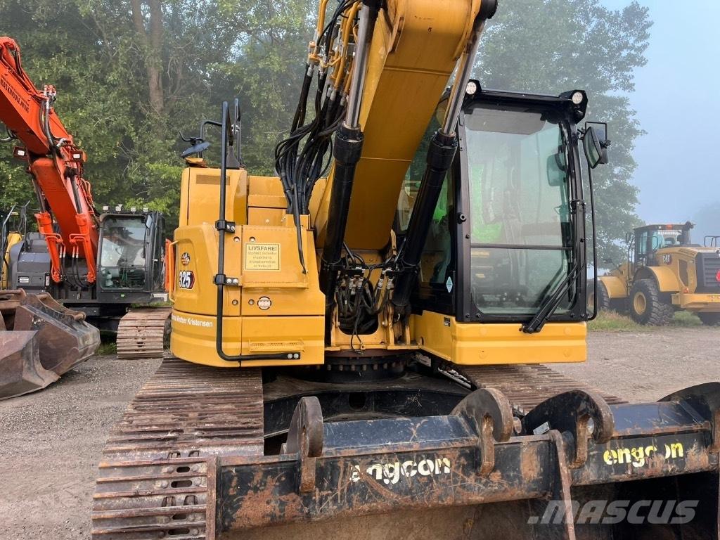 CAT 325 Crawler excavators