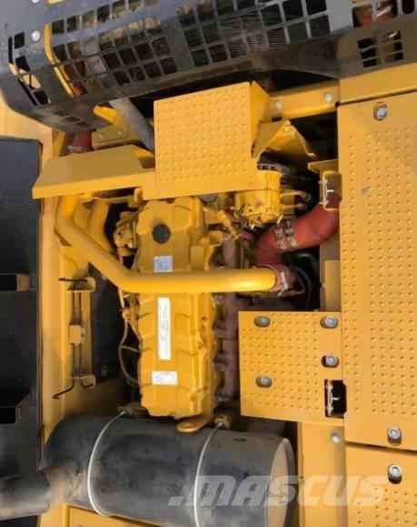 CAT 336D2 Crawler excavators