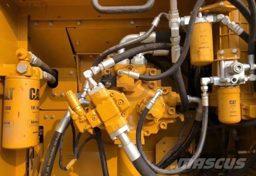 CAT 336D2 Crawler excavators