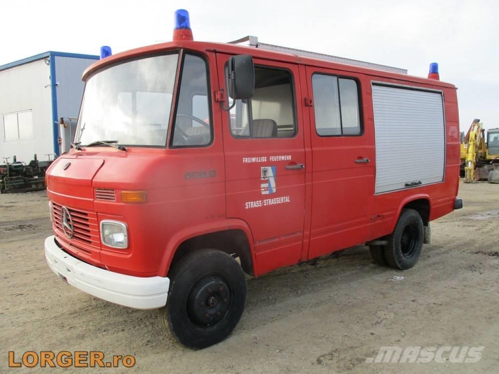 Mercedes-Benz 608 D Van Body Trucks