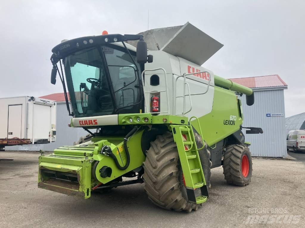 CLAAS Lexion 670 Combine harvesters