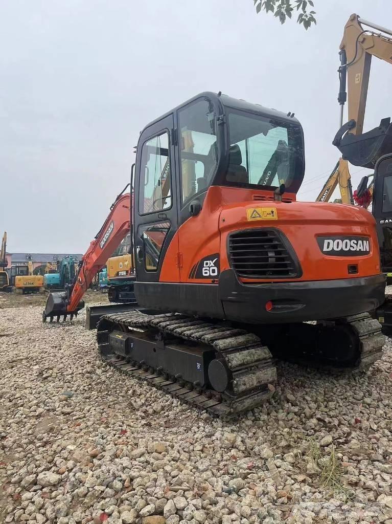 Doosan DX60 Mini excavators < 7t