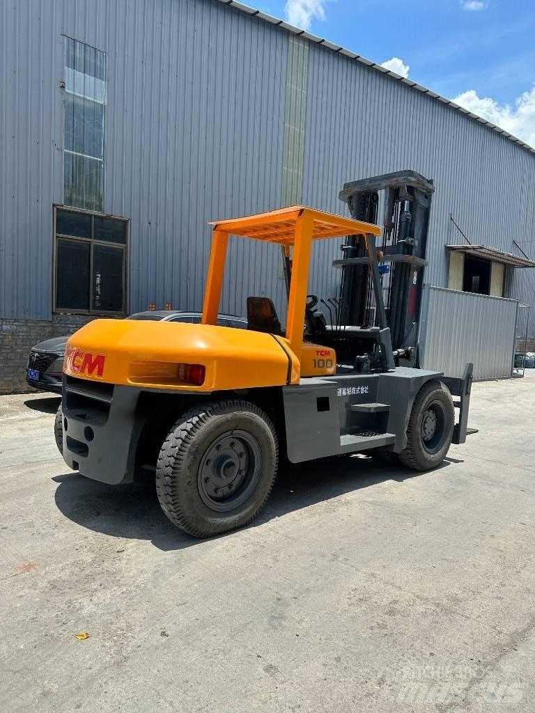 TCM 100 Reach truck
