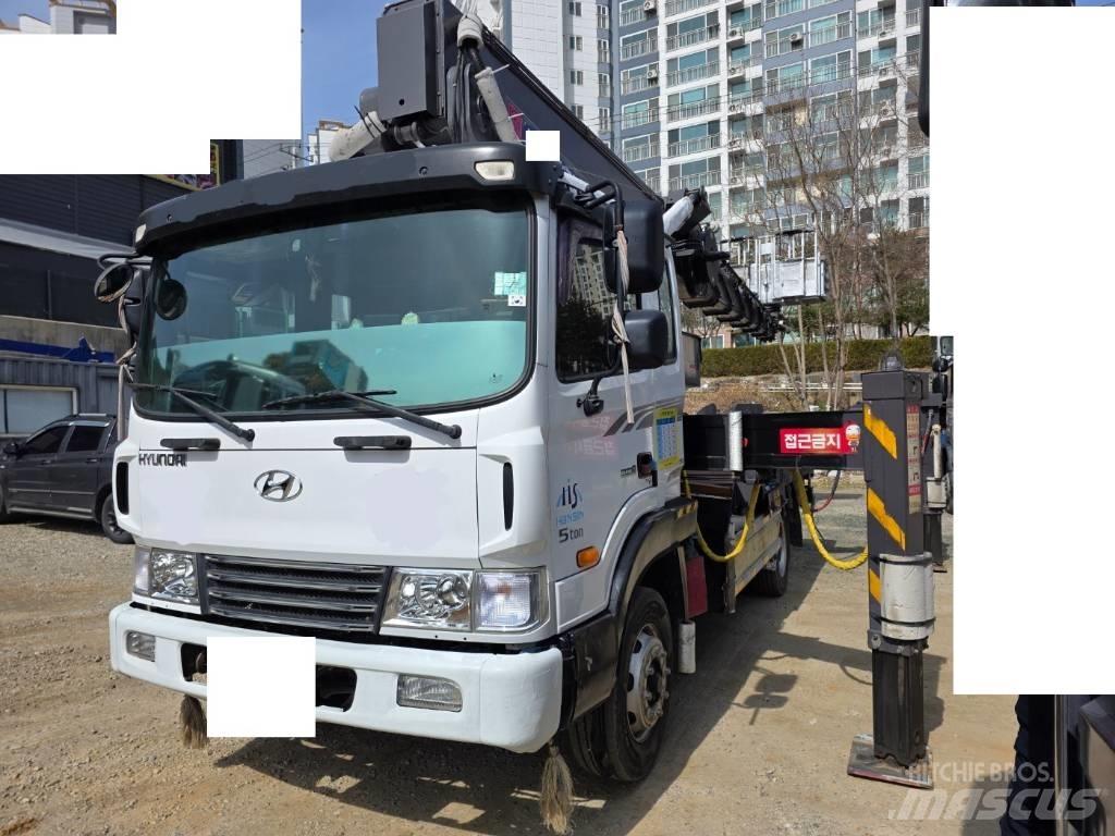 Hyundai HS3870 Truck mounted aerial platforms