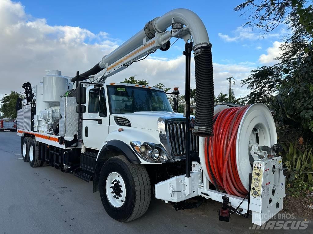 International 7400 Sewage disposal Trucks