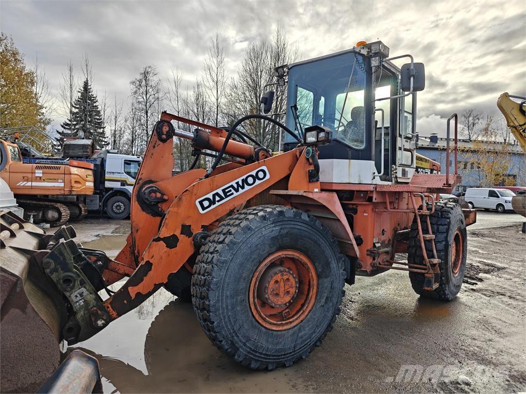 Daewoo Mega 250 Wheel loaders