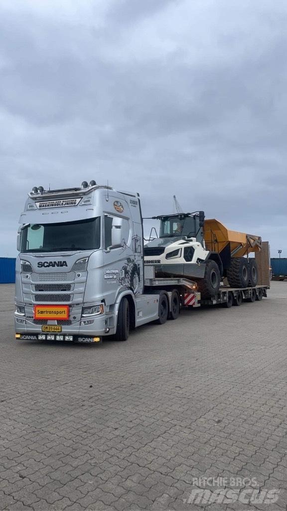 Liebherr TA 230 Articulated Haulers