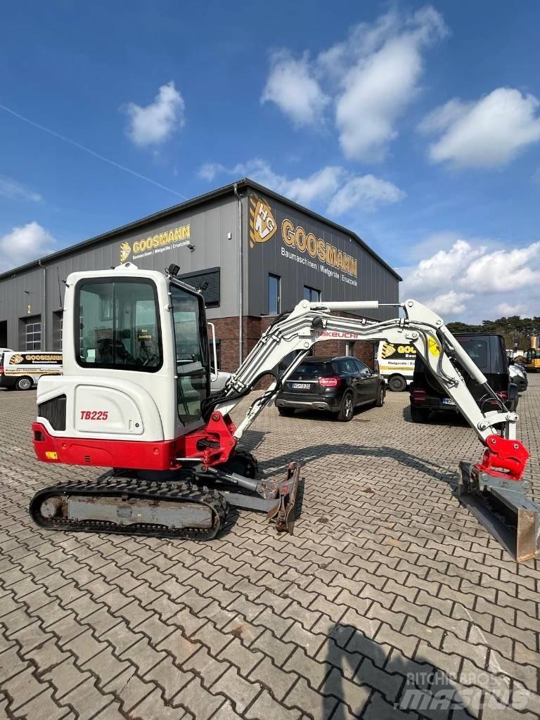 Takeuchi TB 225 Mini excavators < 7t