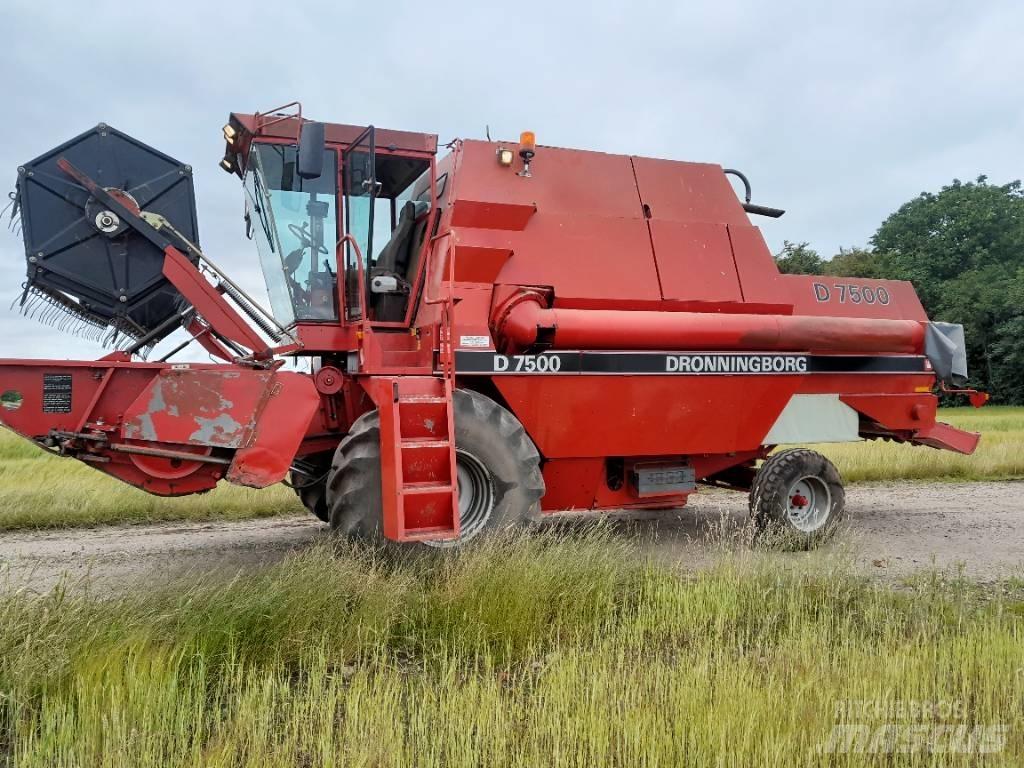 Dronningborg D 7500 Combine harvesters