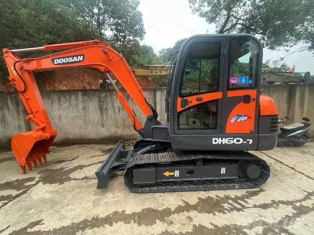 Doosan DH 60-7 Mini excavators < 7t