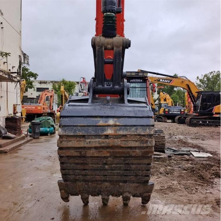 Doosan DX 340 LC Crawler excavators