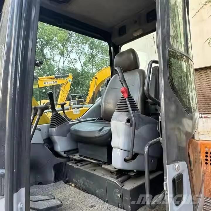 Komatsu PC 78 US Mini excavators < 7t