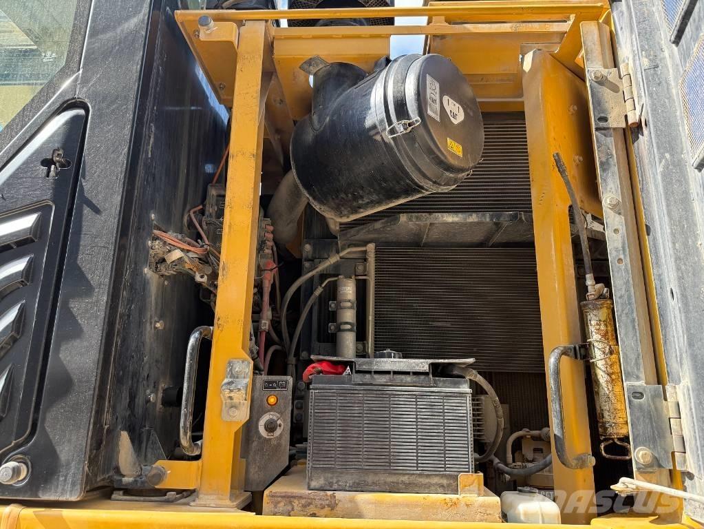 CAT 335 F L CR Crawler excavators