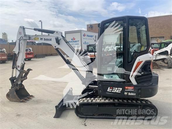 Bobcat E32i Mini excavators < 7t