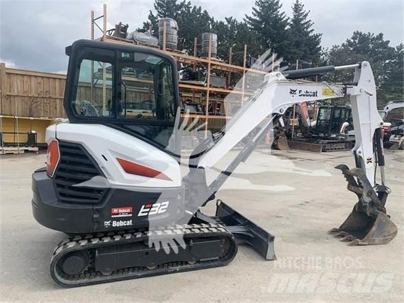 Bobcat E32i Mini excavators < 7t