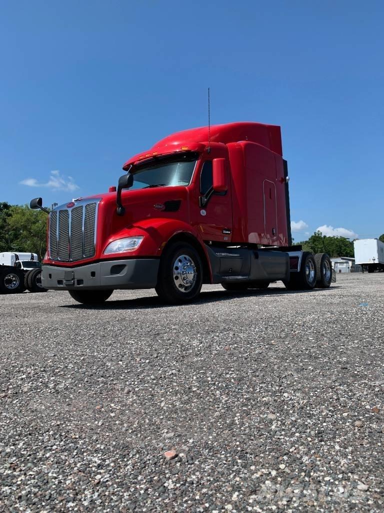 Peterbilt 579 Truck Tractor Units