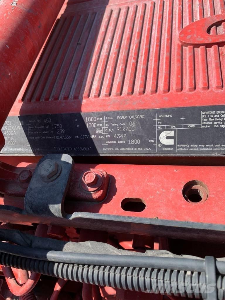 Peterbilt 579 Truck Tractor Units