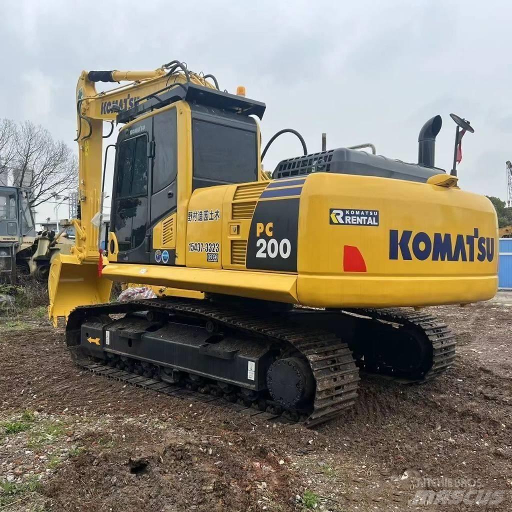 Komatsu PC 200-8 Crawler excavators