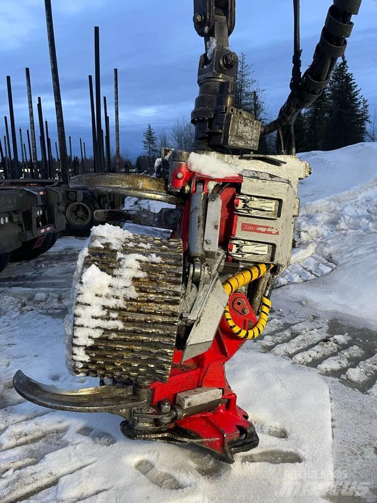 Log Max 7000C Harvesters